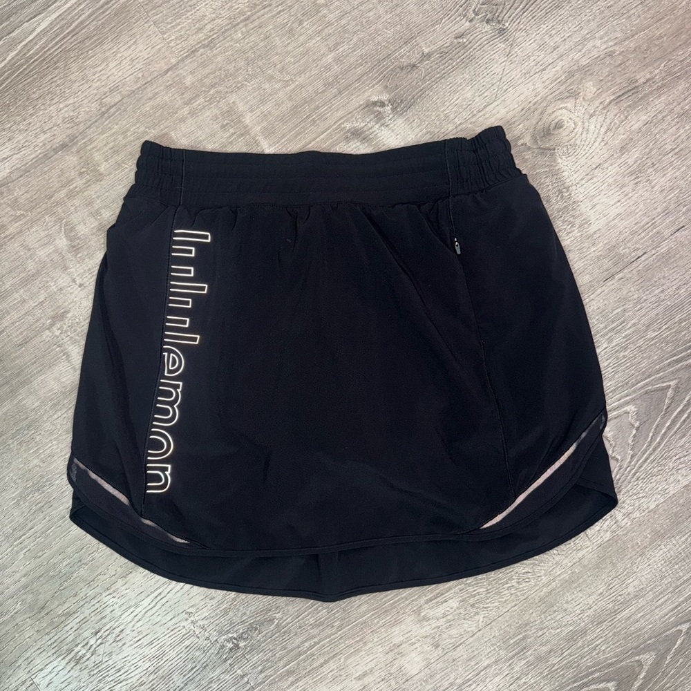 lululemon athletica skirt - reflective - built in shorts
